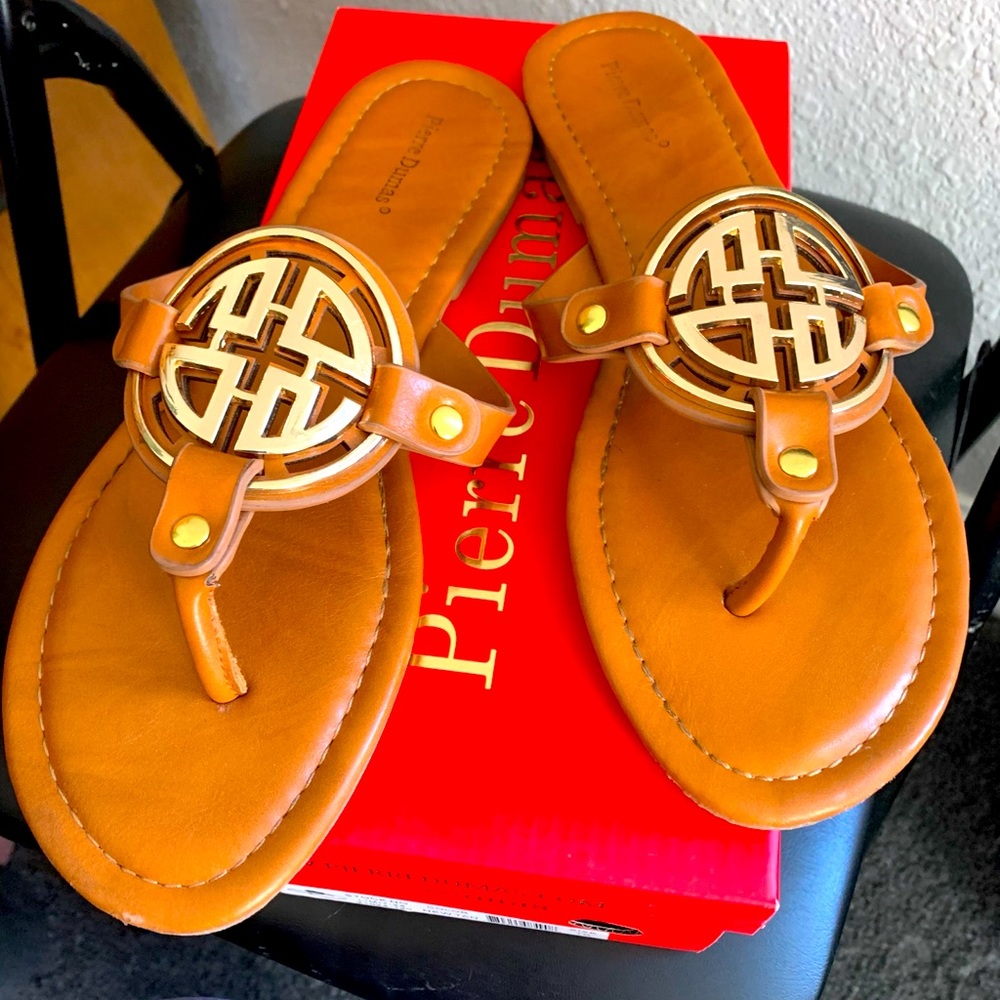 Pierre Dumas Sandals